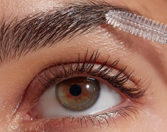 A side-by-side comparison of Microshading vs Microblading results, showing natural hair-like strokes on one brow and a soft, shaded powder finish on the other.