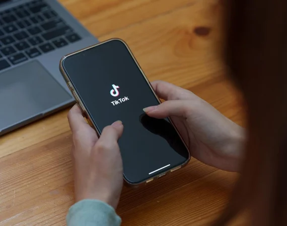 2.7 Billion Views For Microblading On TikTok
