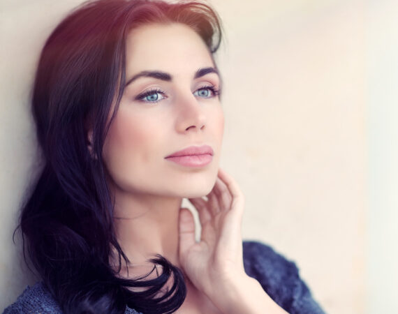 A professional Beautif-Eye treatment being performed at Beauty by Ruth Liverpool salon to rejuvenate the delicate skin around the eyes.